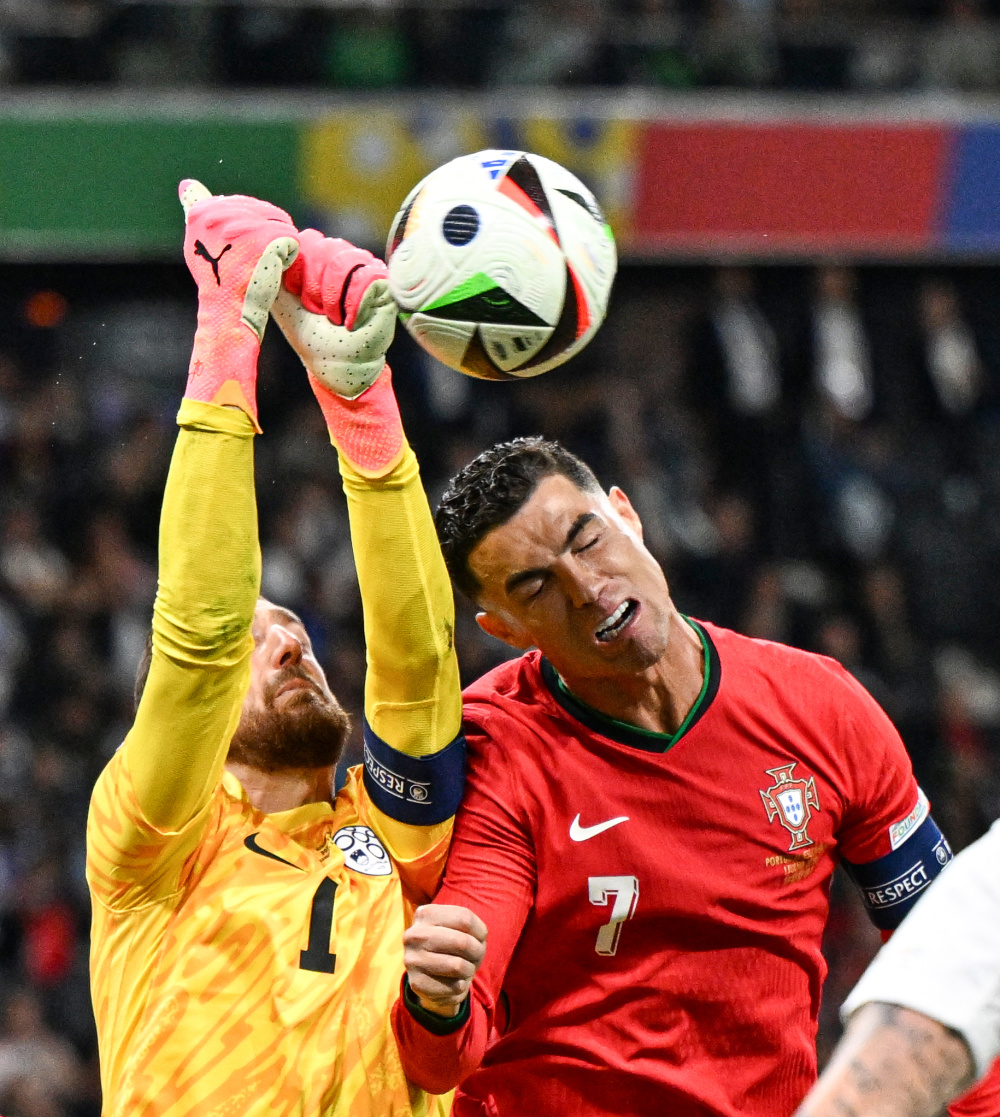 雷火电竞app-葡萄牙豪取三连胜，锁定欧预赛八强的简单介绍