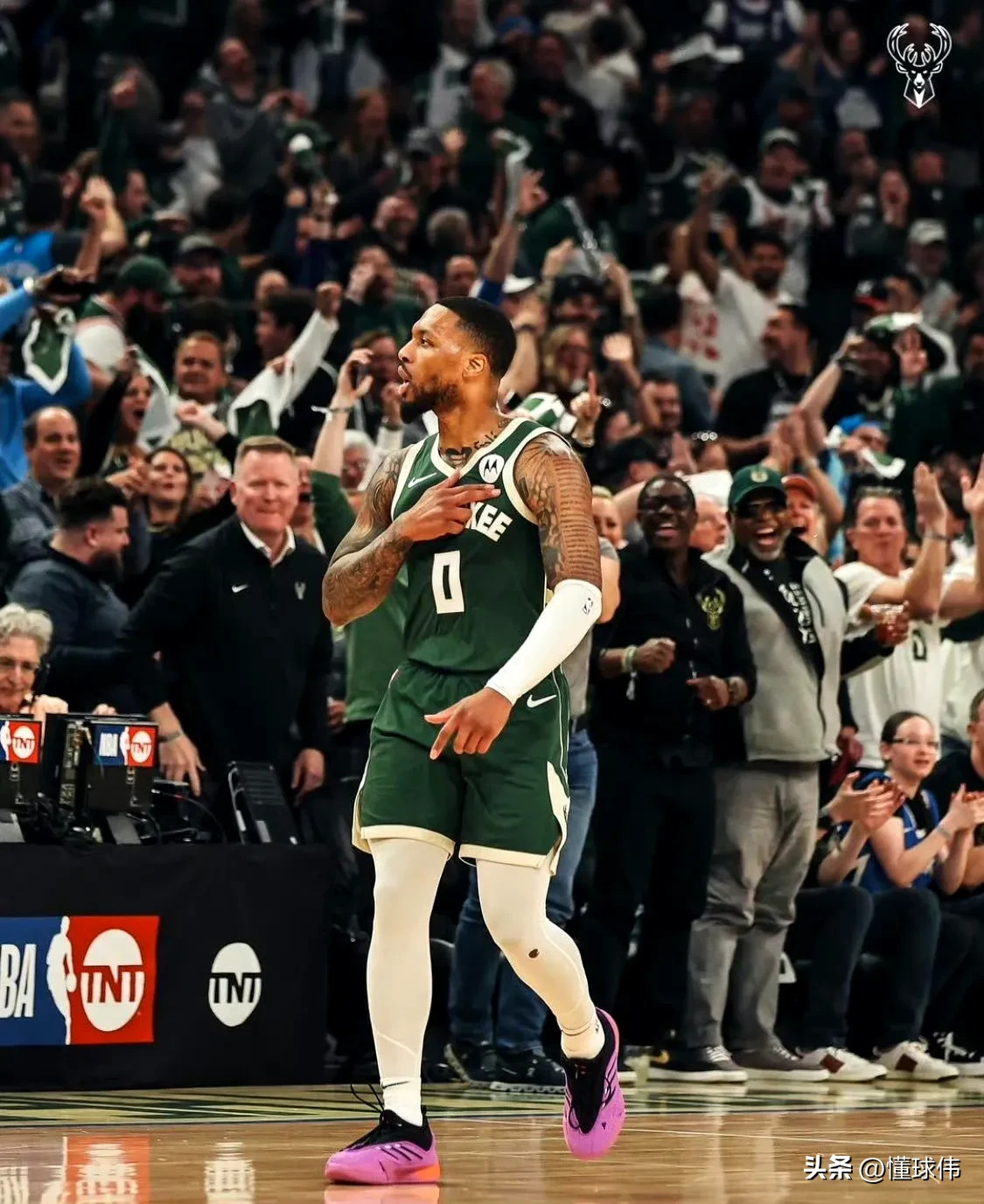 雷火电竞官网-包含开拓者内部纷争，利拉德高效表现无法带领球队取胜的词条