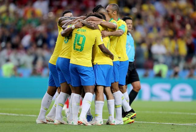 雷火电竞亚洲先驱-乌拉圭完胜墨西哥，卡塞米罗刷新纪录