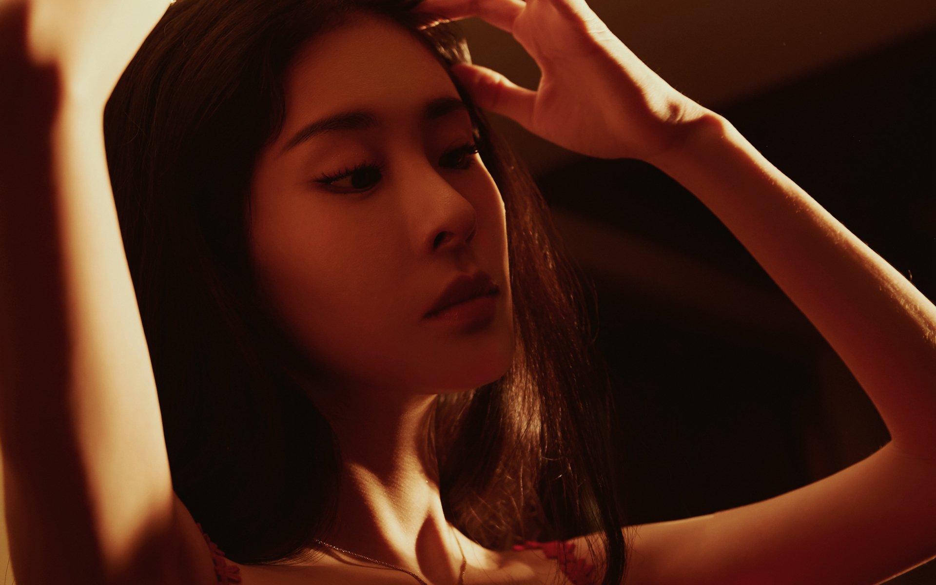 英雄的瞬间与团队的永恒，足球的双重神谕